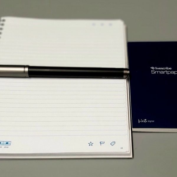 A LiveScribe pen and notebook