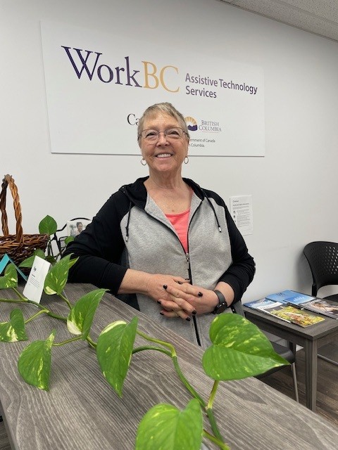 “I Look Forward to My Workday,” Gloria’s New Hearing Aids Make a Big Difference on the Job