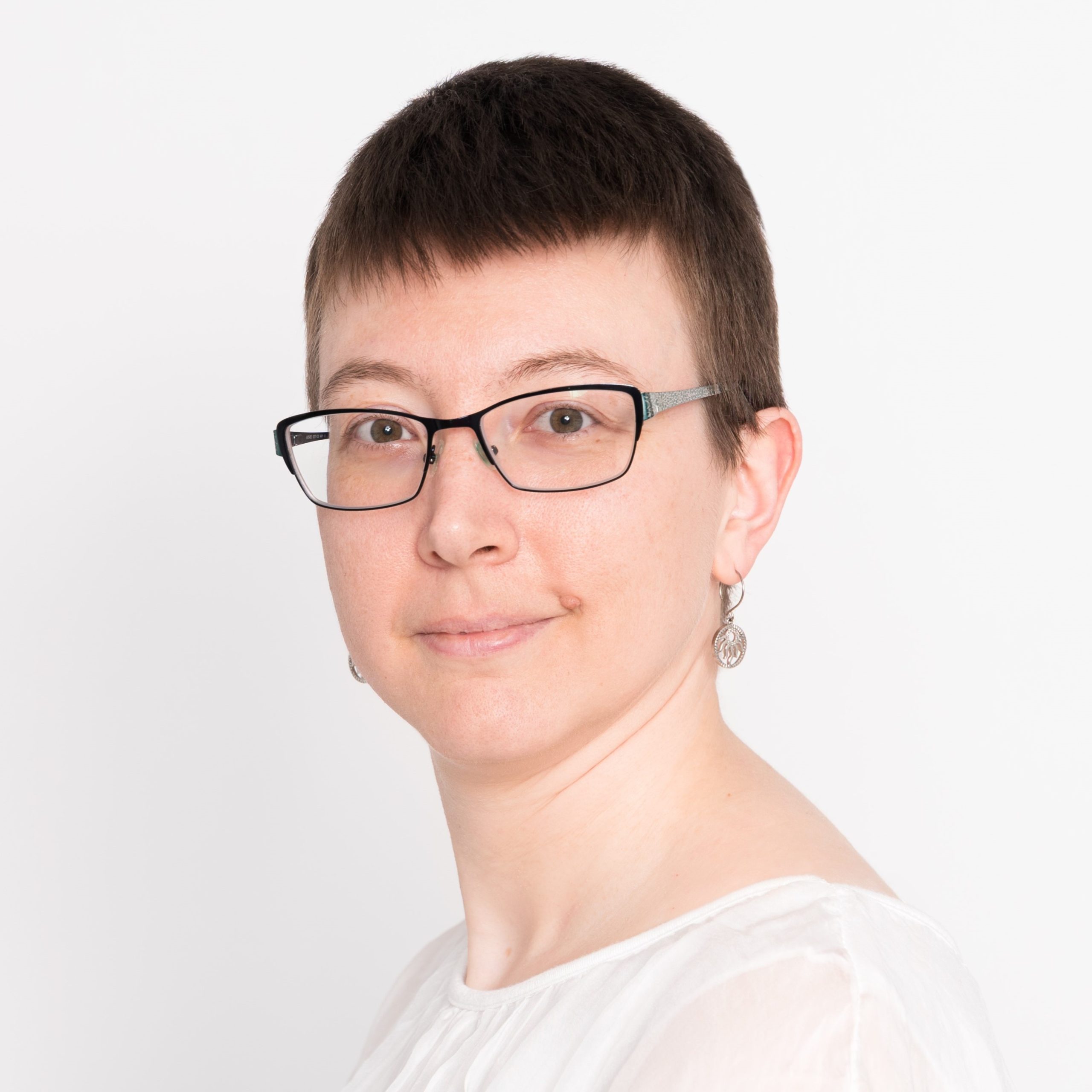 Laura Steeves